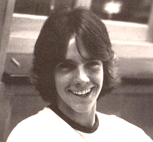 Robert Piest smiling in a Maine West High School freshman yearbook portrait